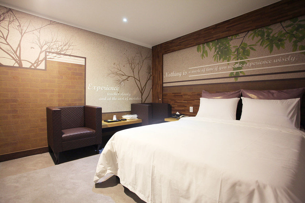 Luxe Hotel Paju Exterior foto
